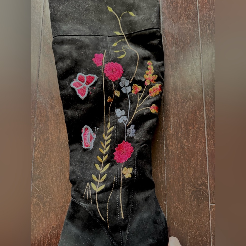 Nanette Lepore Lisette Embroidered Black Knee-High Women's Boots - Picture 6 of 9